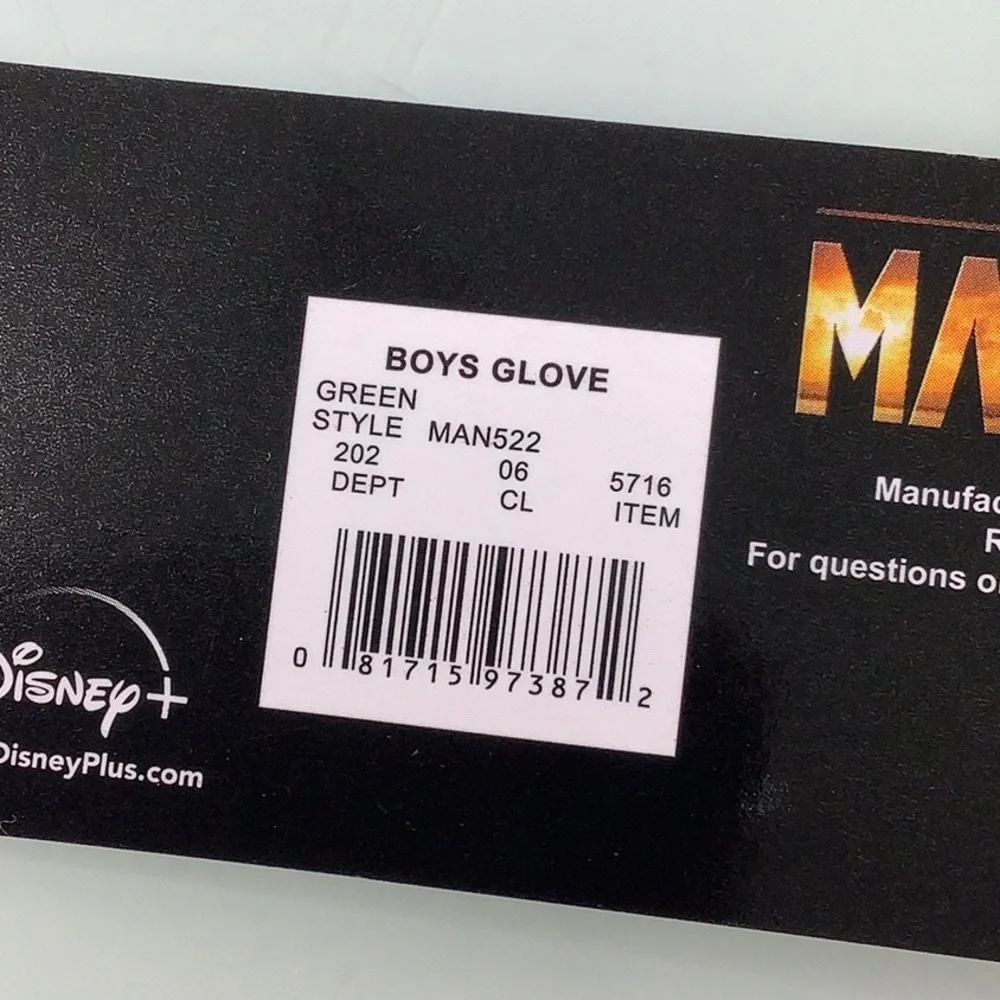 Disney Star Wars Mandalorian gloves kids size OSFM NWT